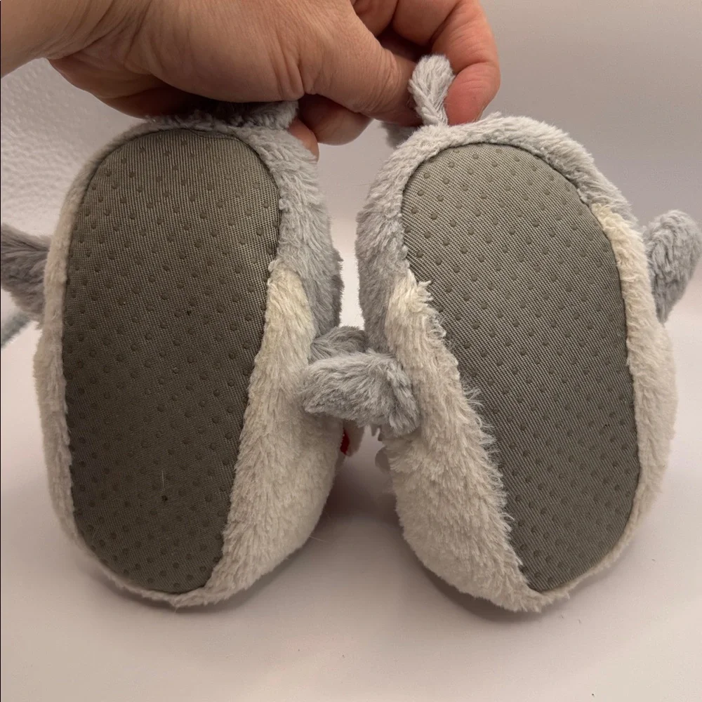 Carter’s Shark Plush Slippers Kids Size Small 5/6 Gray Red Cozy Cute